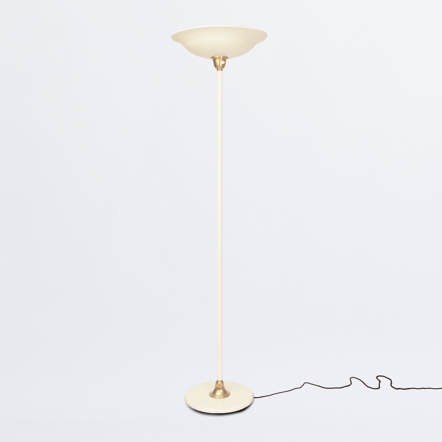 Uplight floor lamp