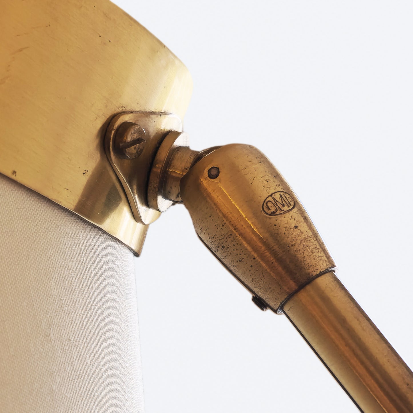 Concertina wall lamp