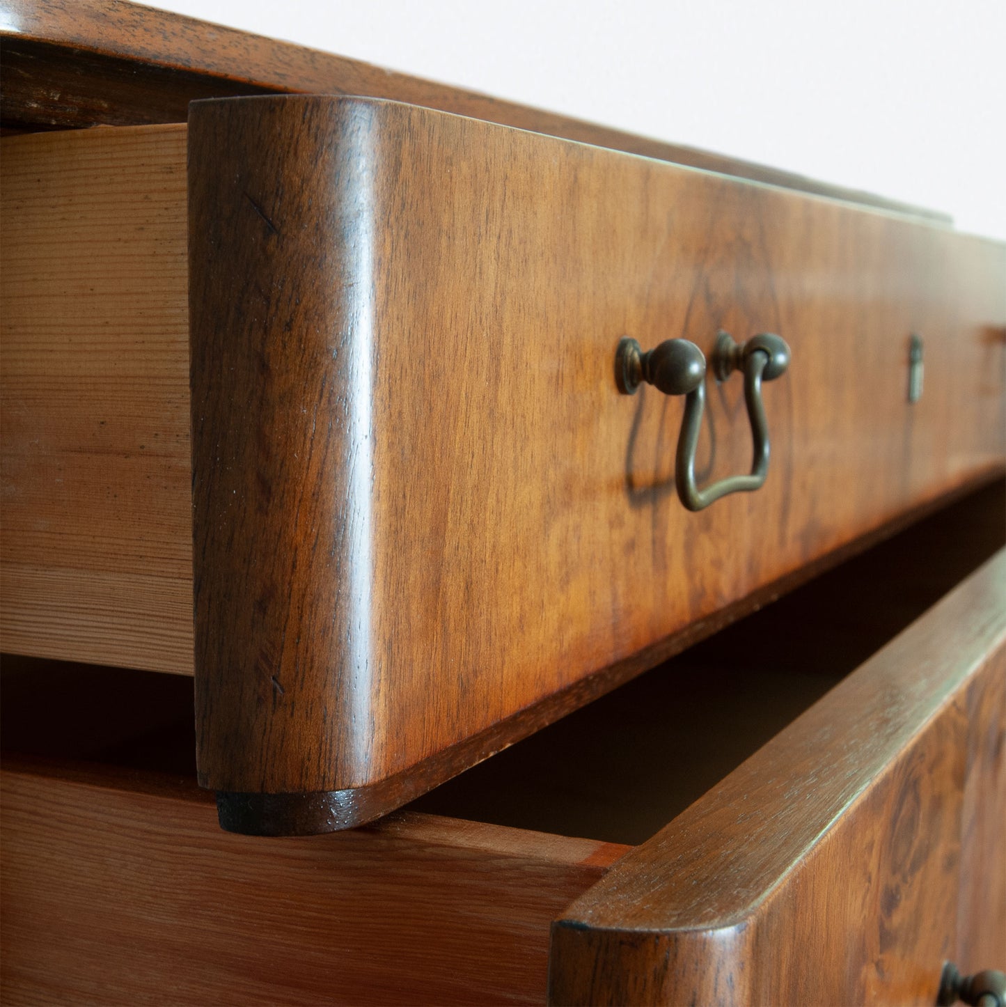 Chest of 7 drawers