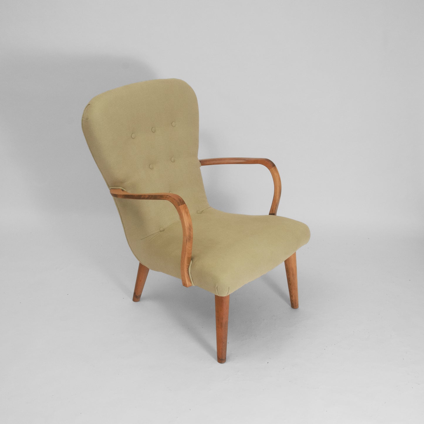 Green lounge armchair