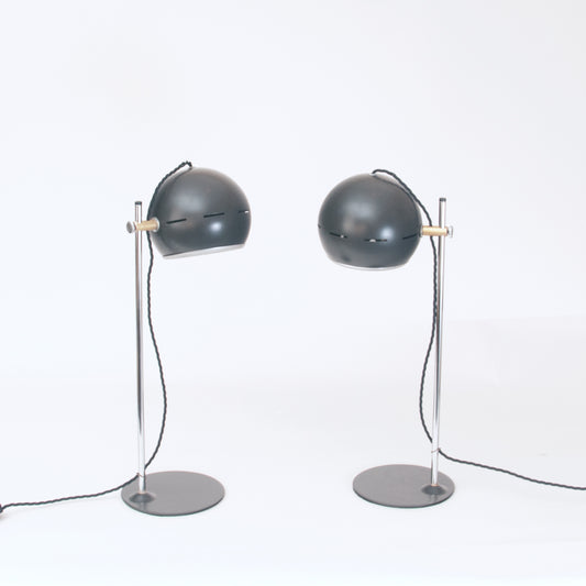 Pair of adjustable table lamps