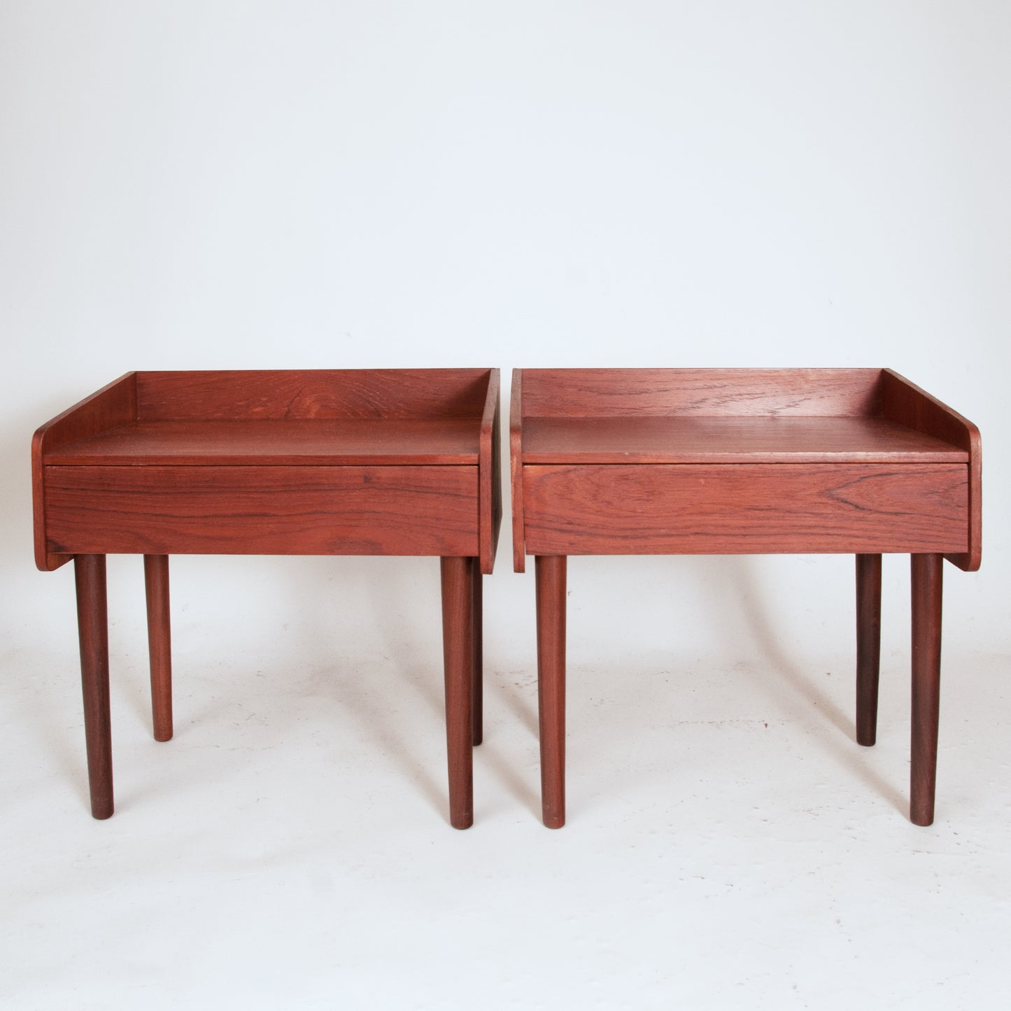 Pair of bedside tables with one drawer