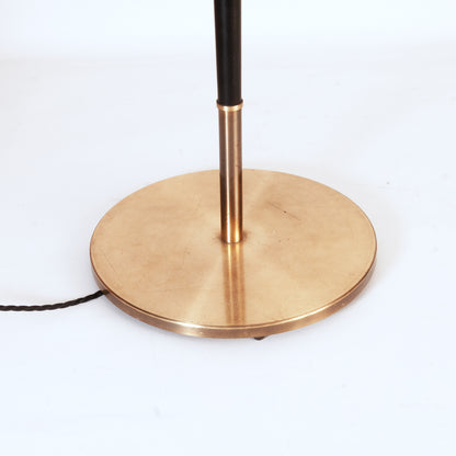 Floor lamp with double tapered stem