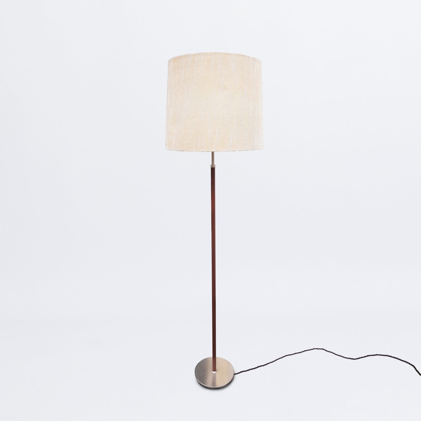 Adjustable floor lamp