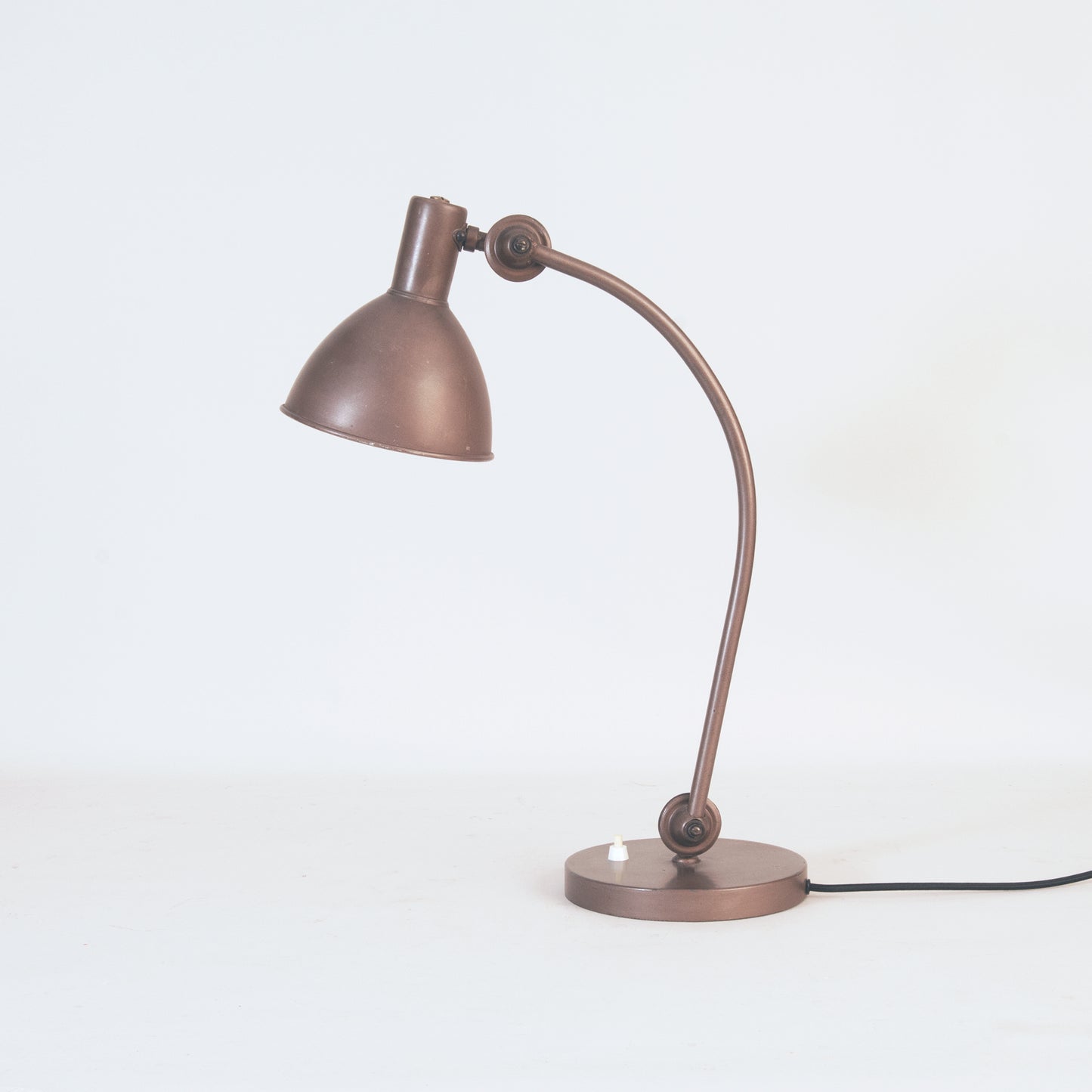 Desk lamp