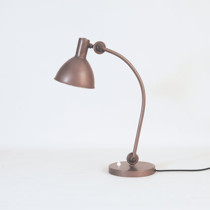 Desk lamp