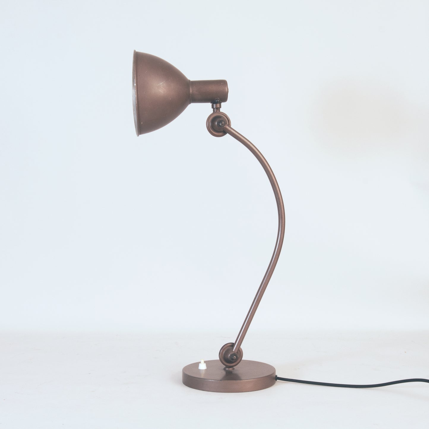 Desk lamp