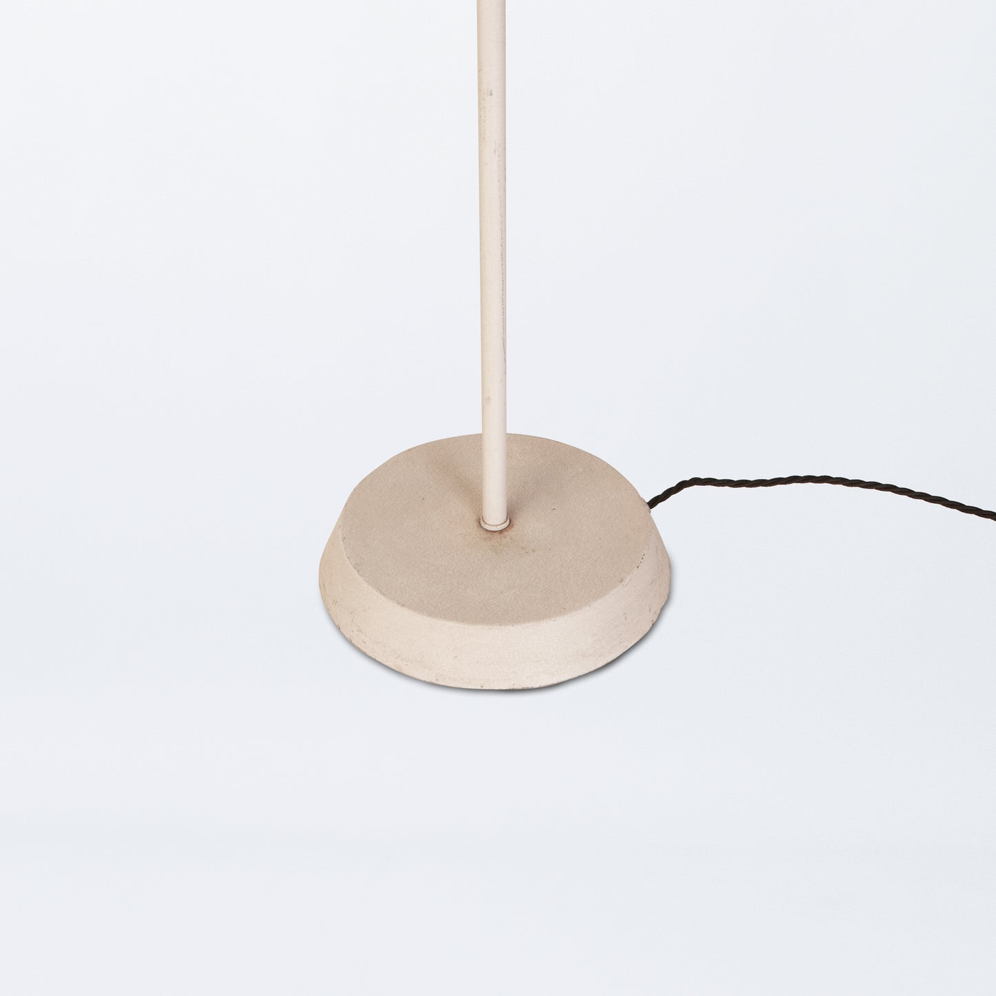 Adjustable floor lamp