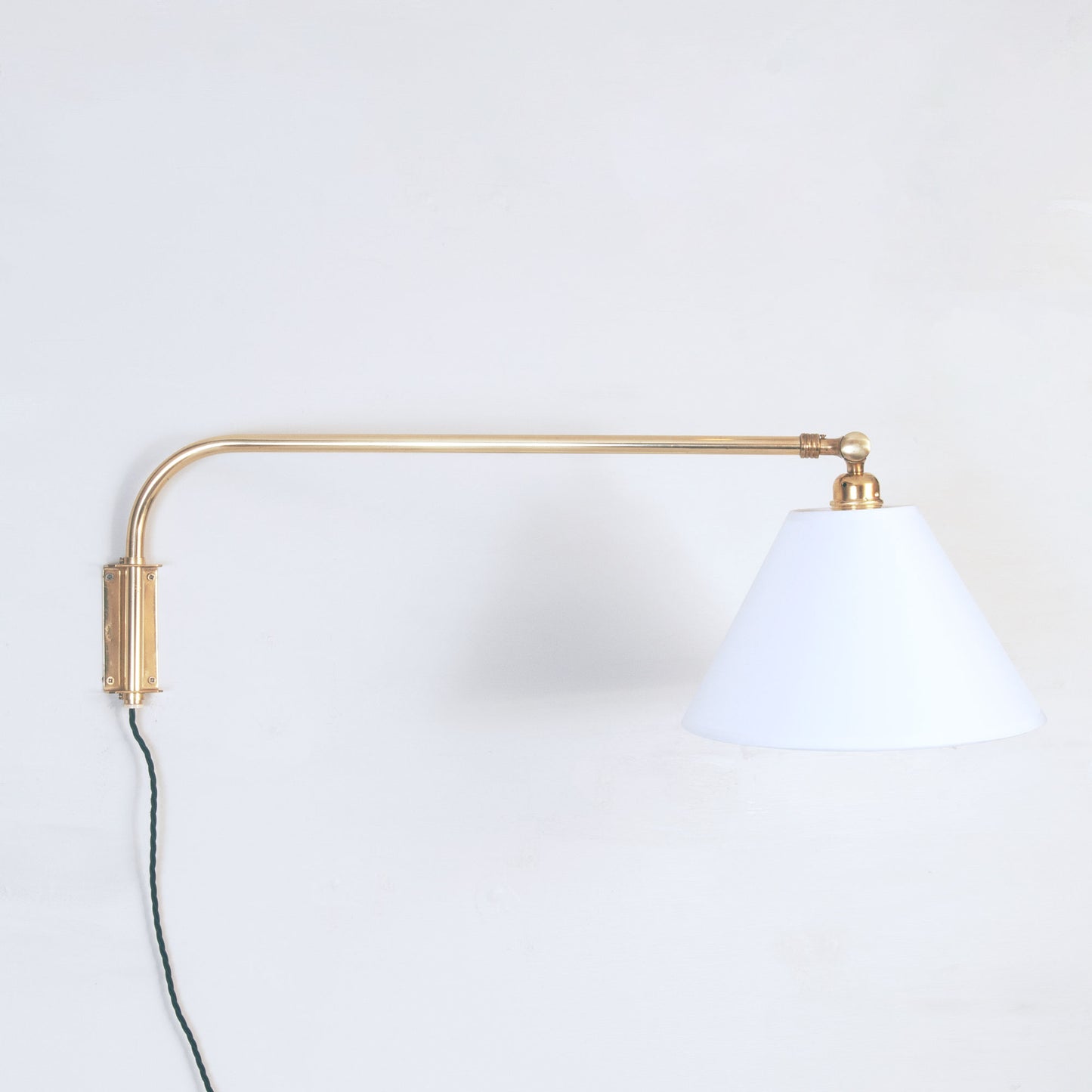 Telescopic wall lamp