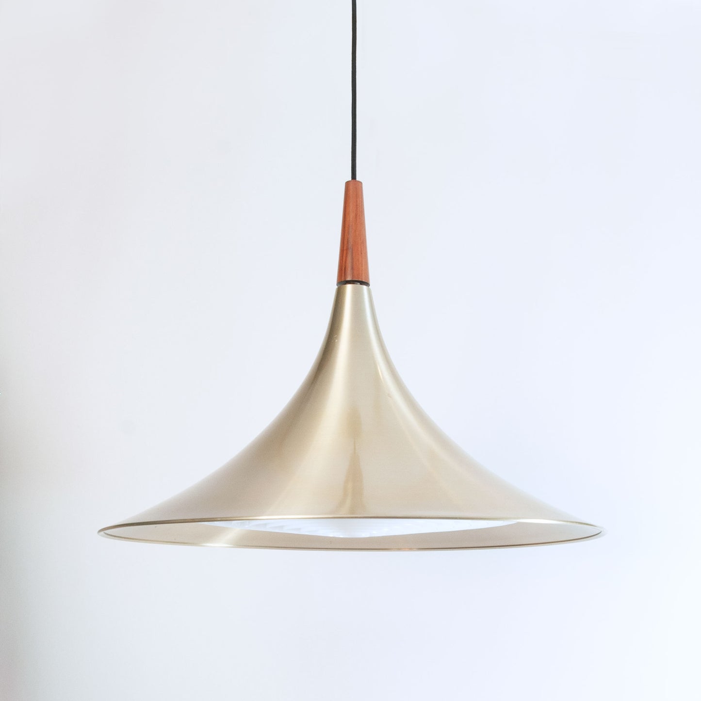 Funnel shaped pendant