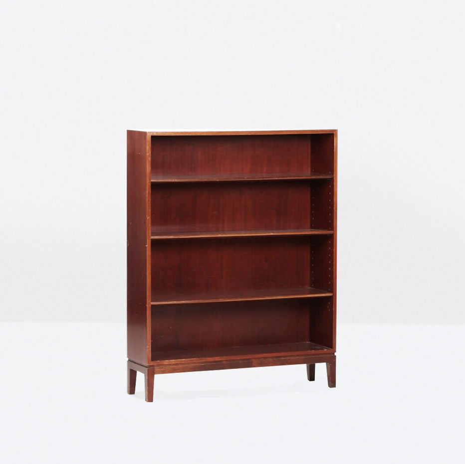 Bookcase with 3 shelves