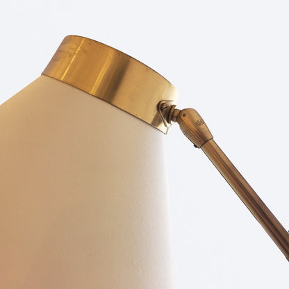 Concertina wall lamp