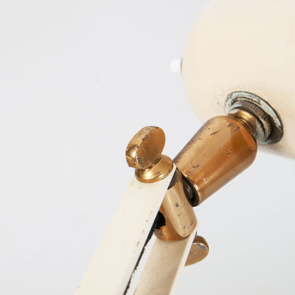 Concertina wall lamp